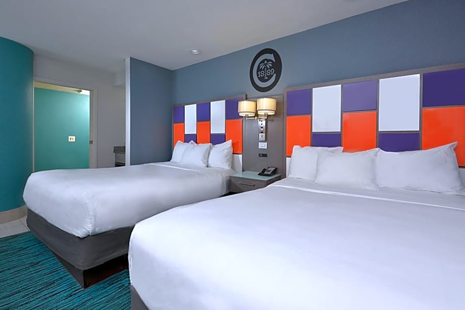 Foto 1 daripada 7 — 2 Queen Beds
