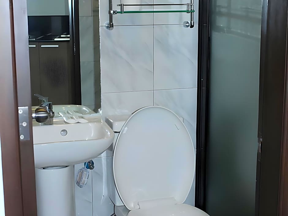 Anahaw Studio Suites