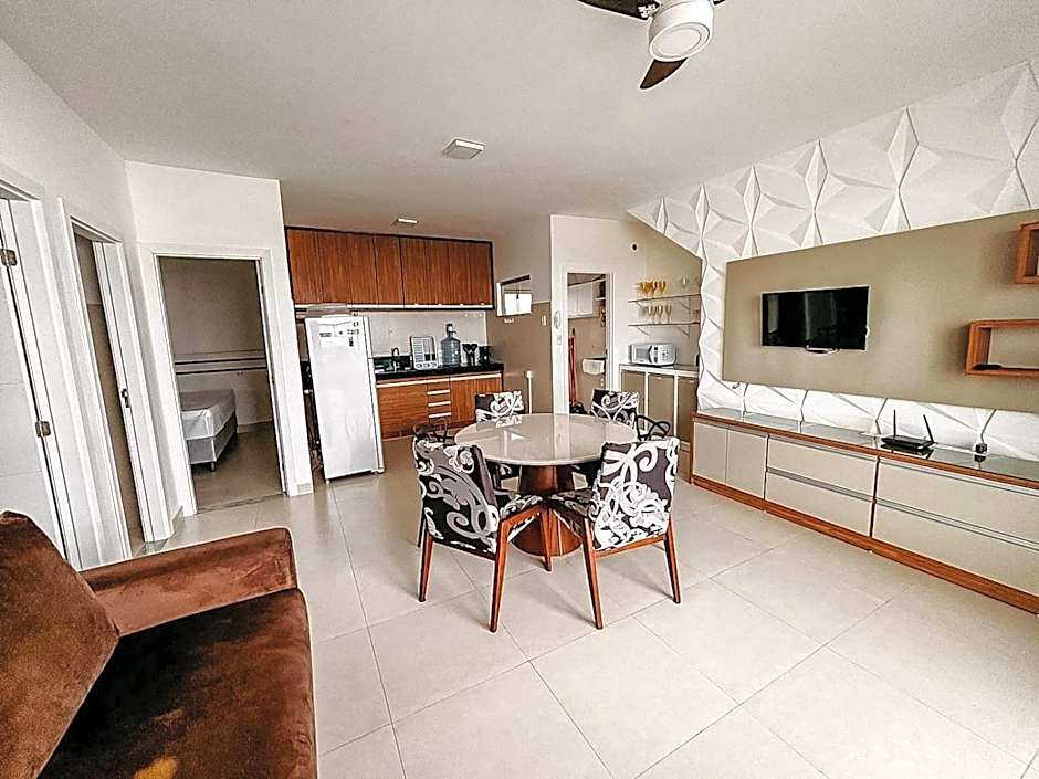 Apto Térreo com 2 quartos (ambos com ar split), sendo 1 suíte, internet privativa 300MBPS, no Residencial Vila Regina, condominio com piscina e área gourmet bem próximo a praia de Taperapuã