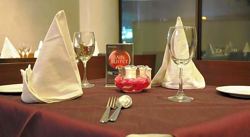 Hotel Marasa Sarovar Portico - Rajkot