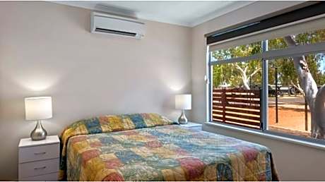 Deluxe 1 Bedroom Cabin