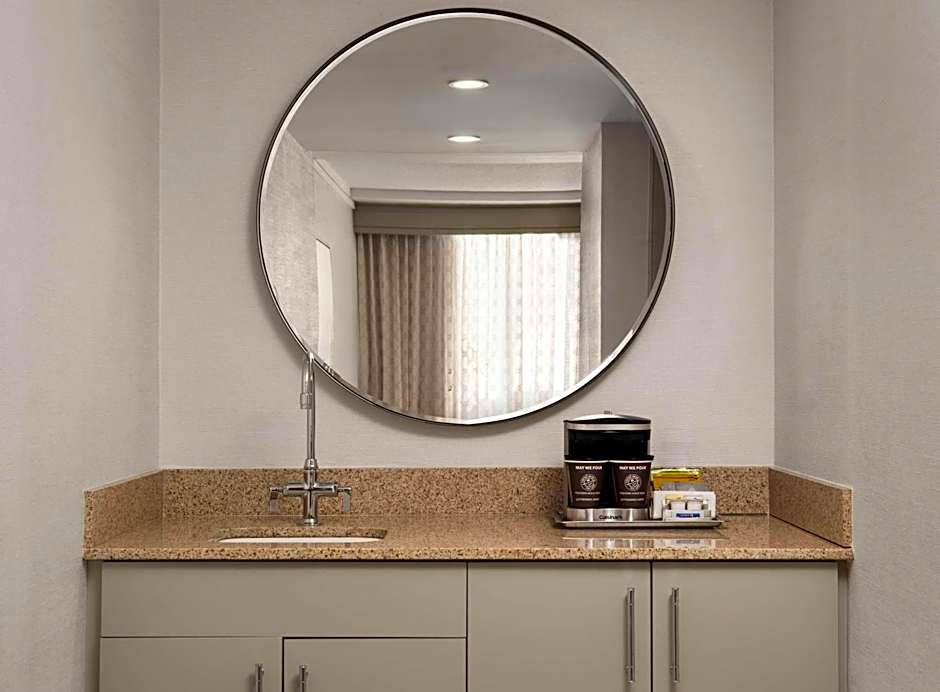 DoubleTree by Hilton Hartford Downtown