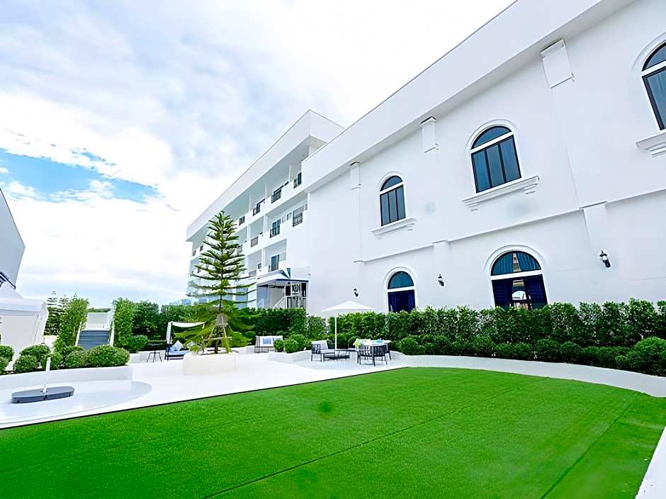 Marble Arch De Loei Hotel