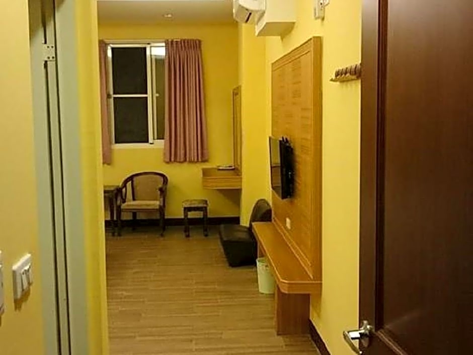 Sun Moon Lake Crystal B & B