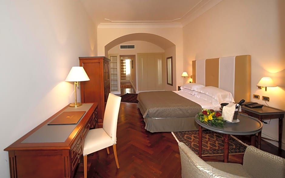 Grand Hotel Piazza Borsa, Palermo, Italy. Rates from EUR144.