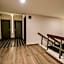 Expo Satelite 2750 Hotel & Suites