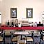 Cottonwood Suites Savannah Hotel & Conference Center