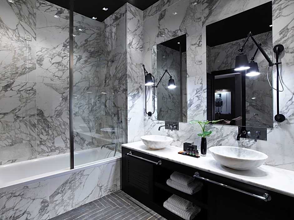 Pelagos Suites Hotel & Spa