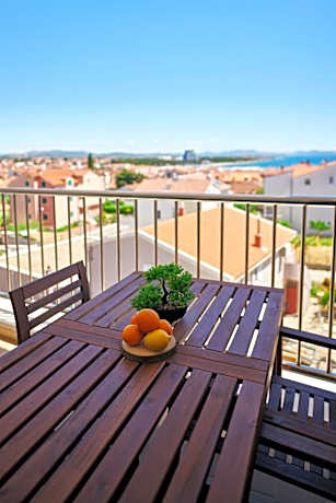 Two-Bedroom Apartment with Balcony and Sea View