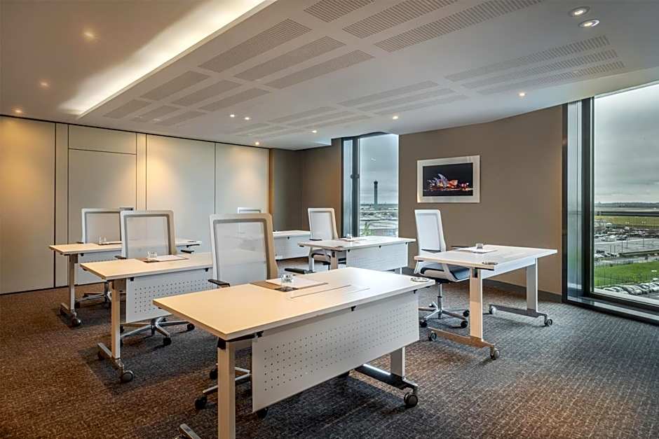 Radisson Blu CDG Airport Terminal Hotel, Paris