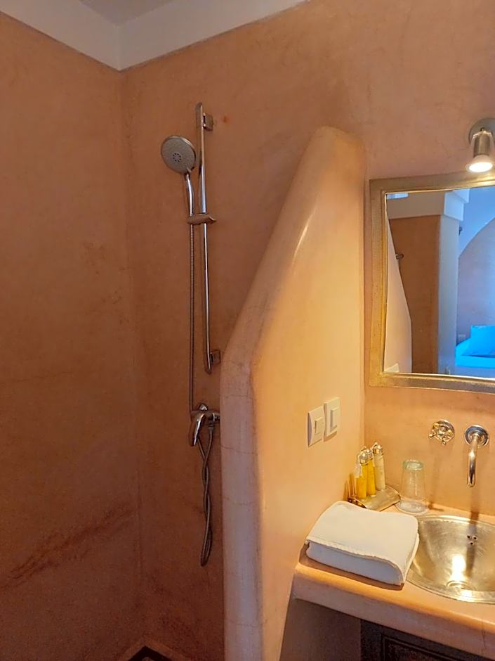 Riad CHERRATA