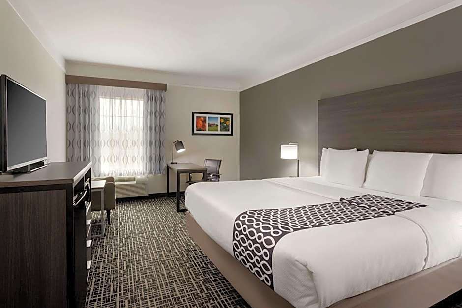 La Quinta Inn & Suites by Wyndham I-20 Longview South