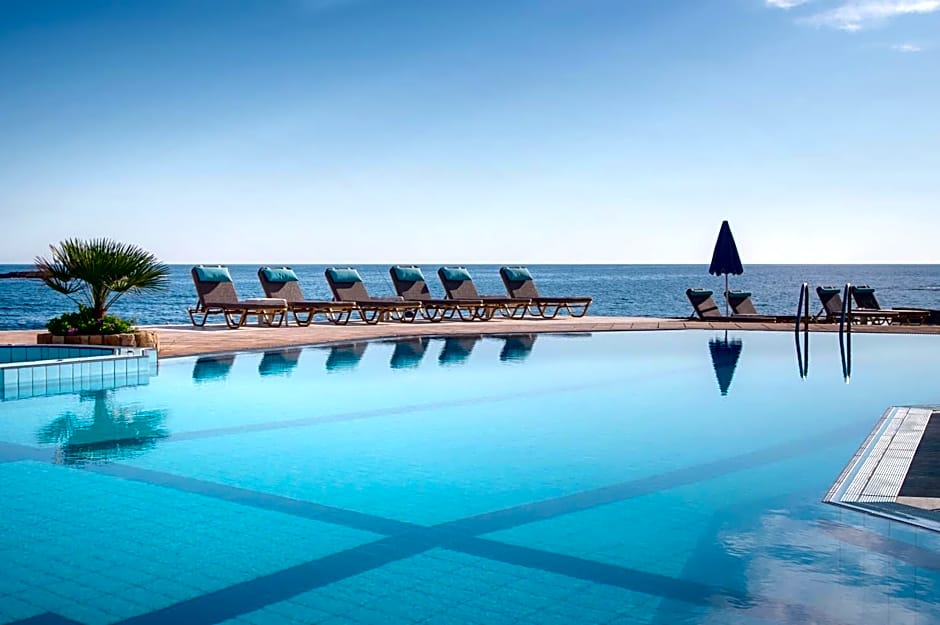 Pyrgos Beach Hotel Apartments