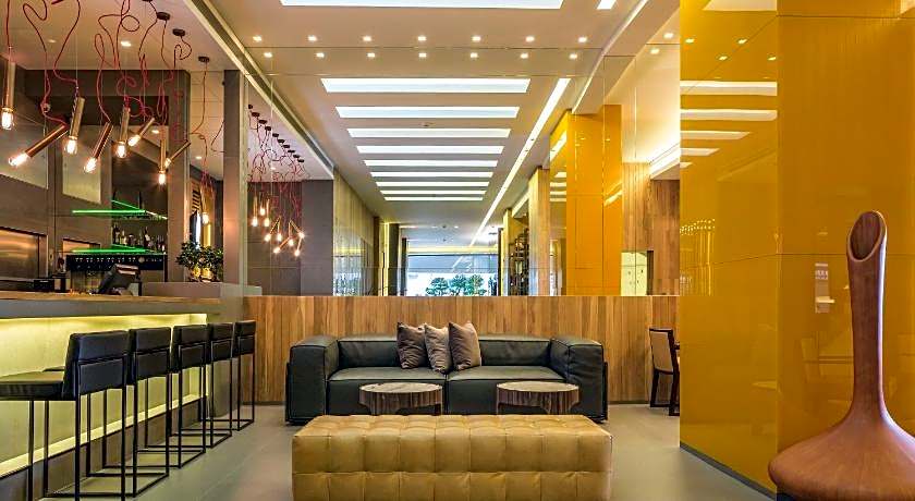 O Monot Luxury Boutique Hotel