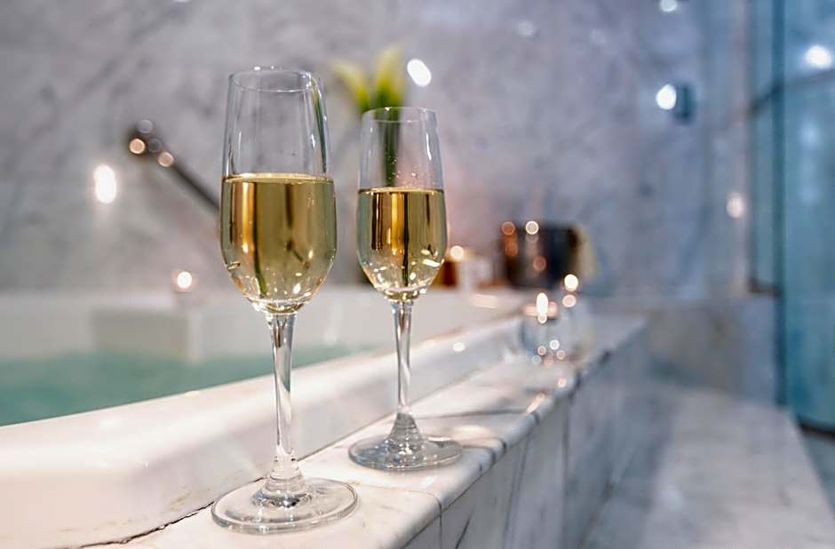 Delfines Hotel & Convention Center