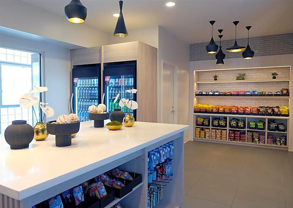 Hyatt Regency Los Angeles International Airport