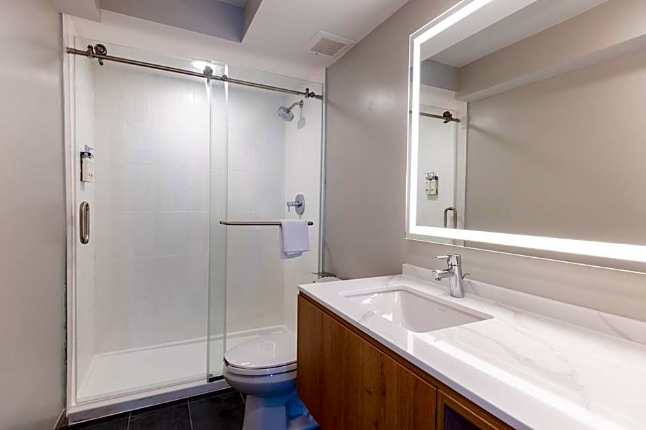 Staybridge Suites London By IHG