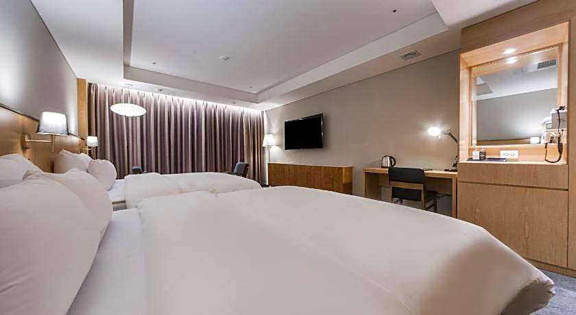 Gwangju HOUND Hotel (formerly Gwangju Washington Hotel)