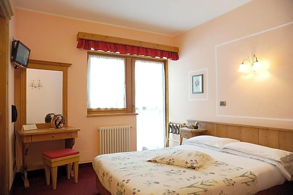 Hotel Garnì Il Cirmolo