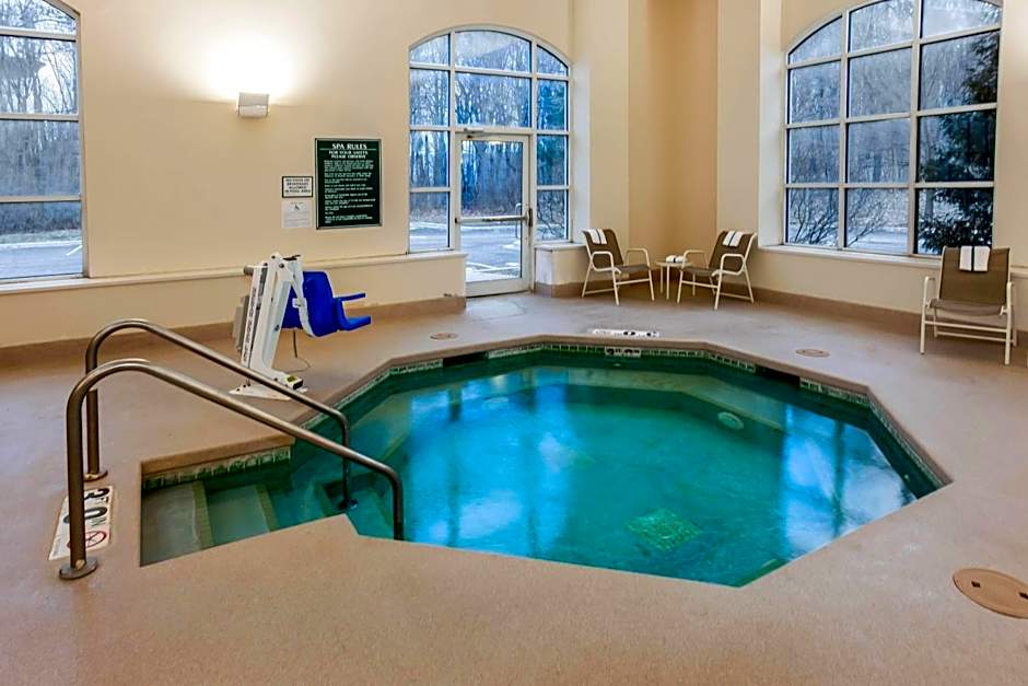 La Quinta Inn & Suites by Wyndham Milwaukee South West New Berlin