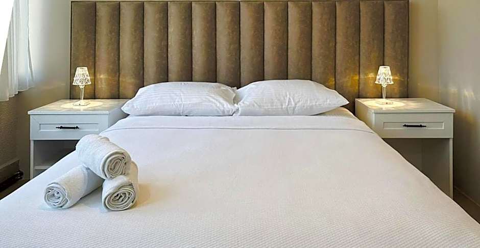 hi HOTEL IVY BÜYÜKADA