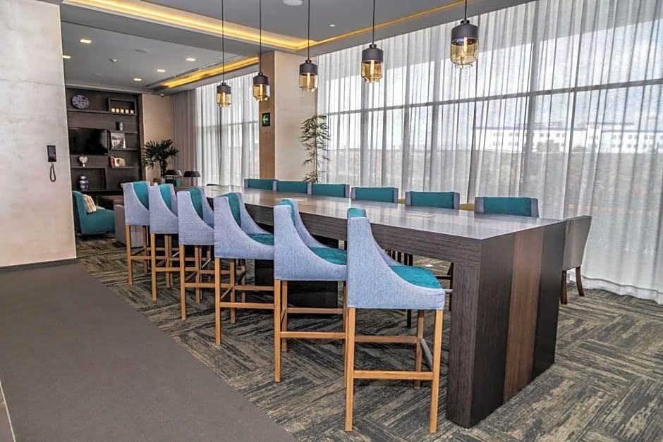 Hampton Inn & Suites By Hilton Puebla