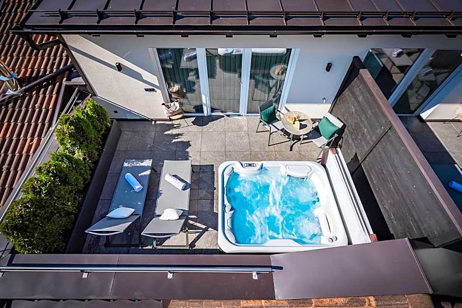 Vitaurina Royal Hotel