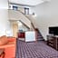 Days Inn by Wyndham Woodbury Long Island