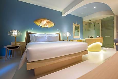 Superior King Room