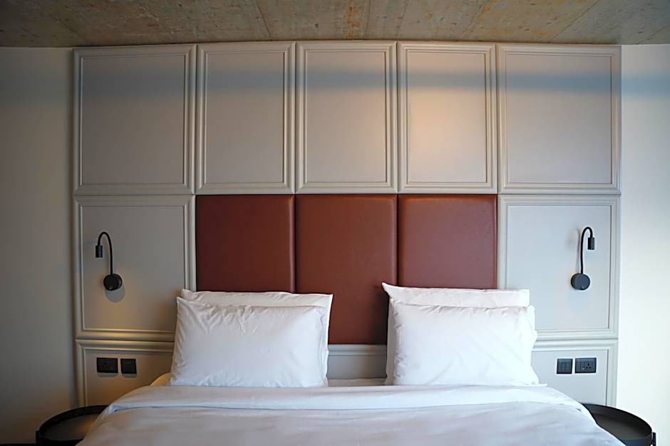 The Londoner Hotel Sliema