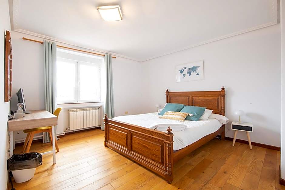 Photo 1 of 2 of Double Room