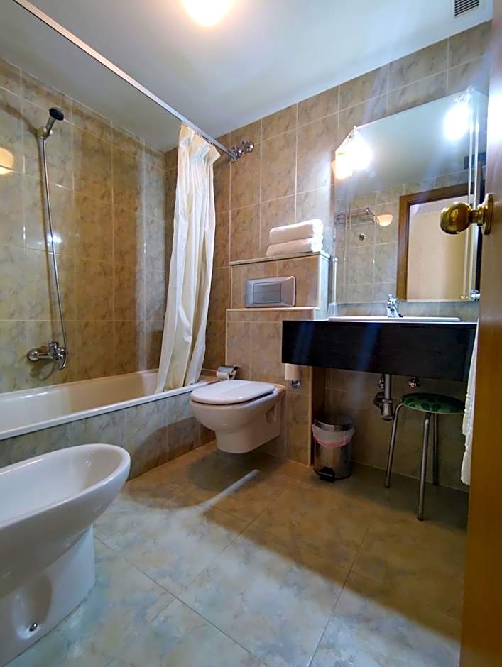 Hotel Ria de Vigo "Tierra de Campos"