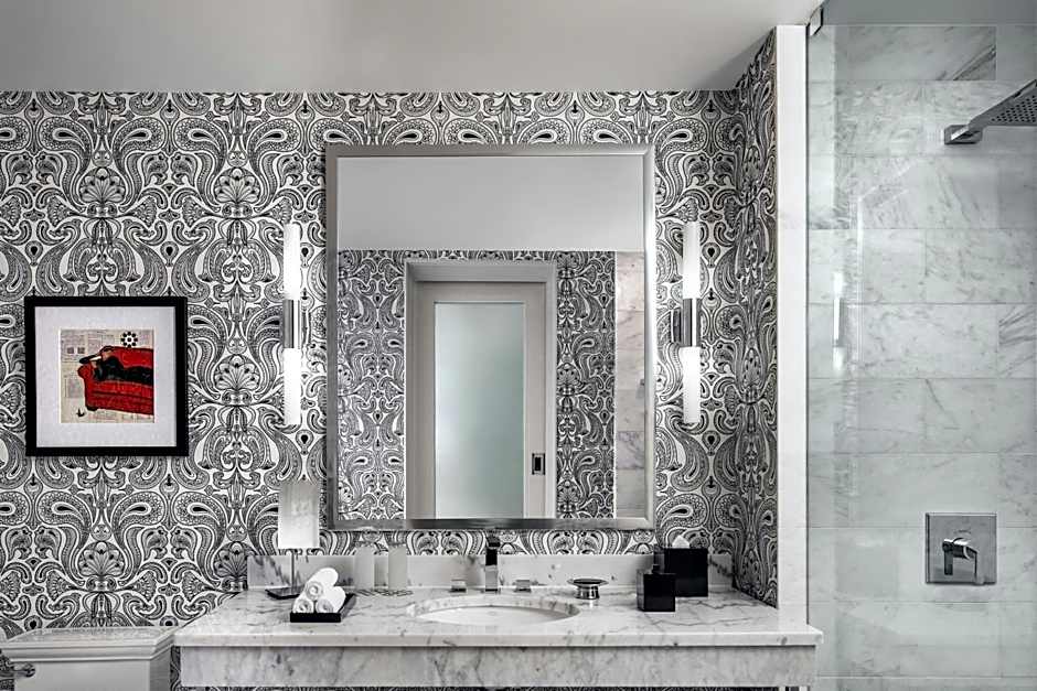 The Blackstone, Autograph Collection