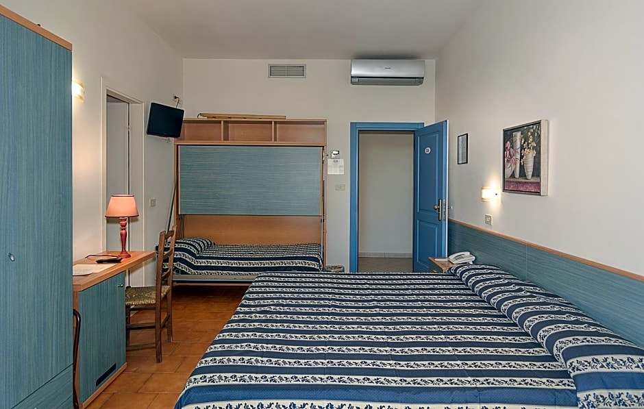 Hotel Apuana