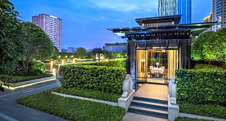 Room, 1 King Bed, View