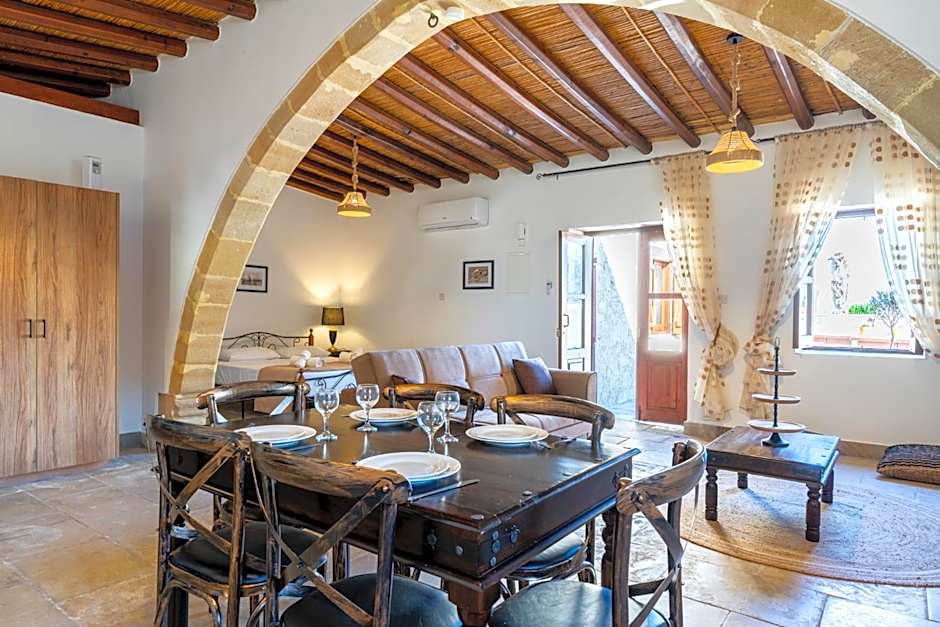 Stone Court Boutique Studios