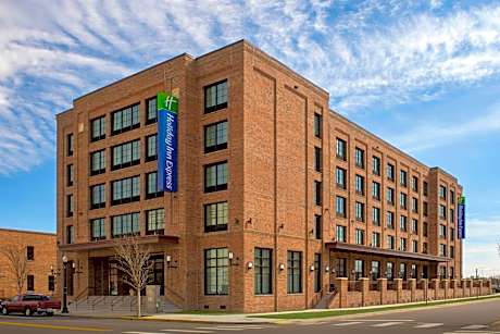 Holiday Inn Express Pensacola Downtown by IHG