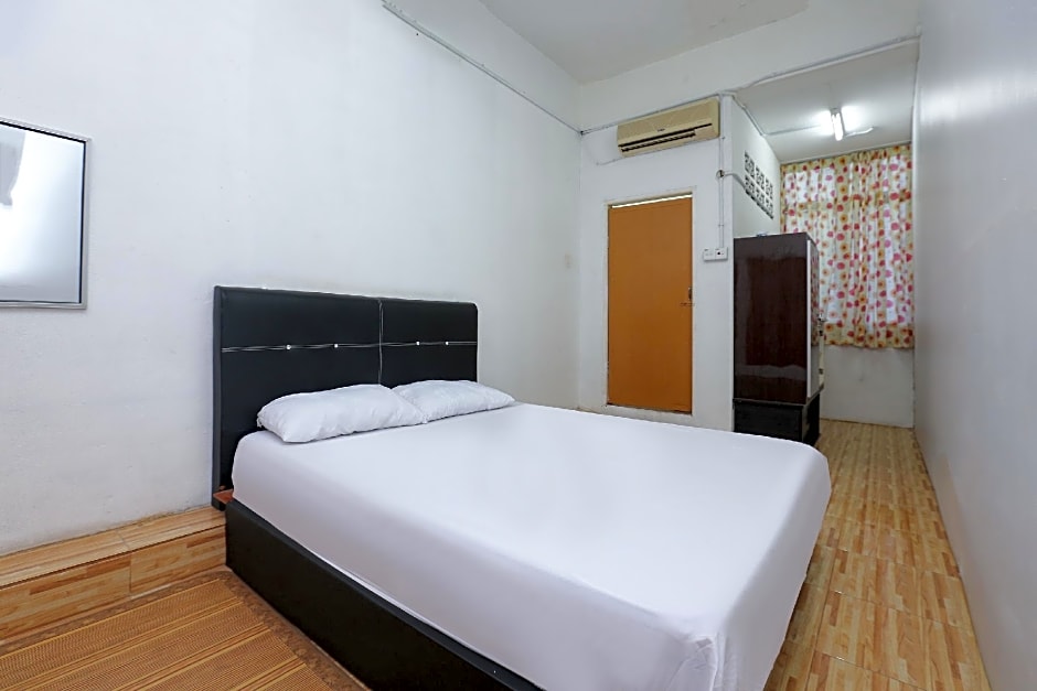 OYO 89755 D&d Budget Inn