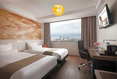 Royal Bay Hotel Makassar
