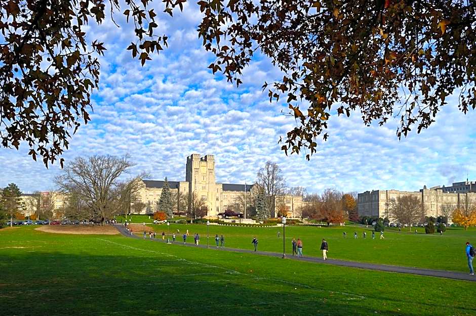 Holiday Inn Express and Suites Blacksburg- University Area By IHG