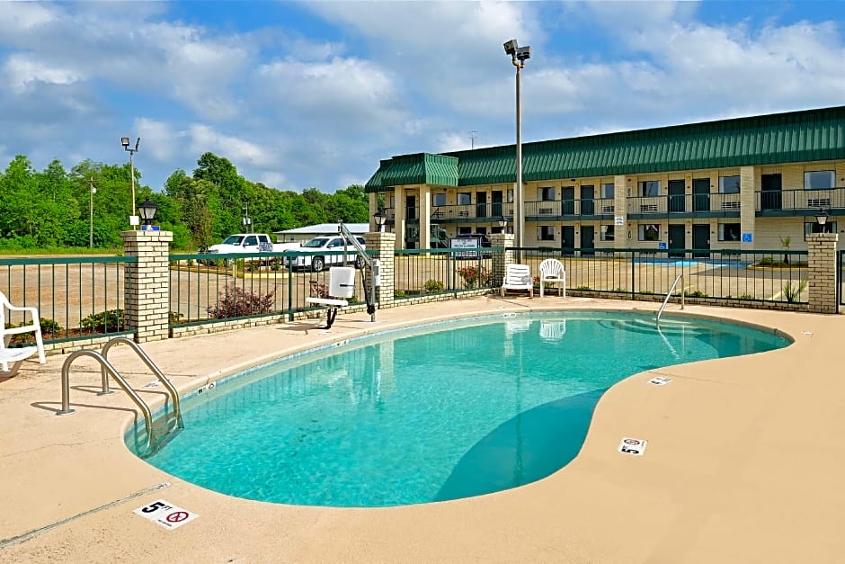 Americas Best Value Inn Winona