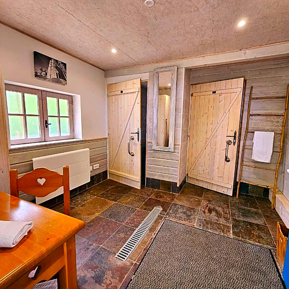 Au Refuge Des 3 Ours - Chambres d'hôtes et cabanes