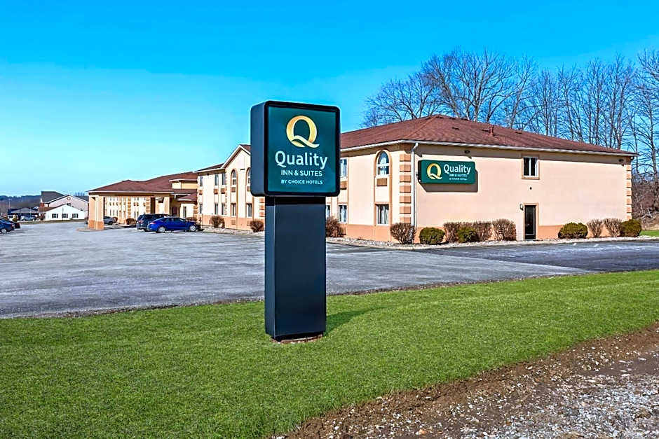 Photo 1 of 48 of Quality Inn & Suites Seville