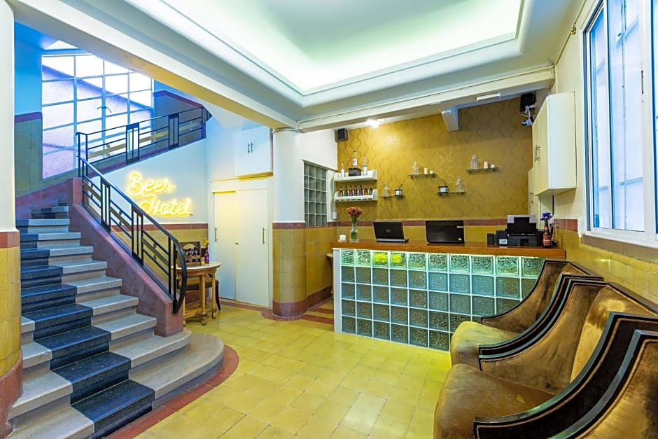 Mala Vecindad Beer Hotel