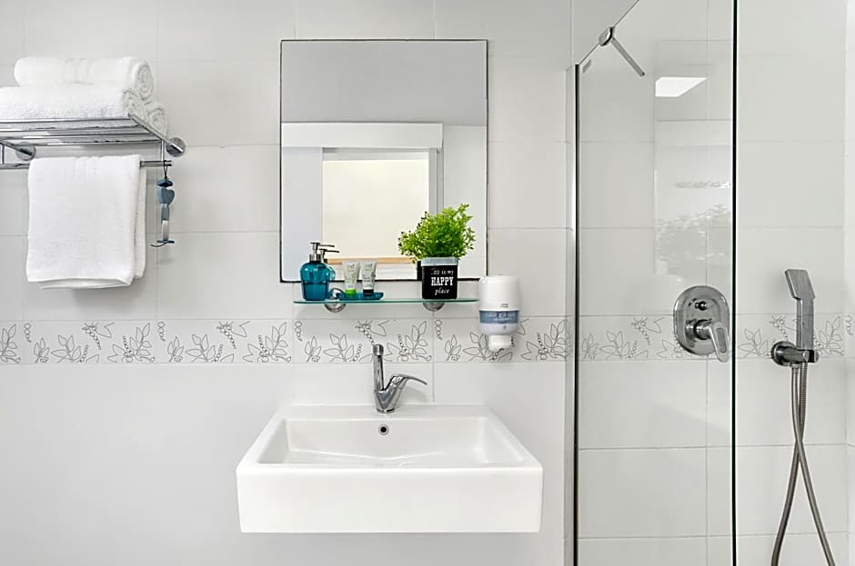 Kibbutz Malkiya Travel Hotel