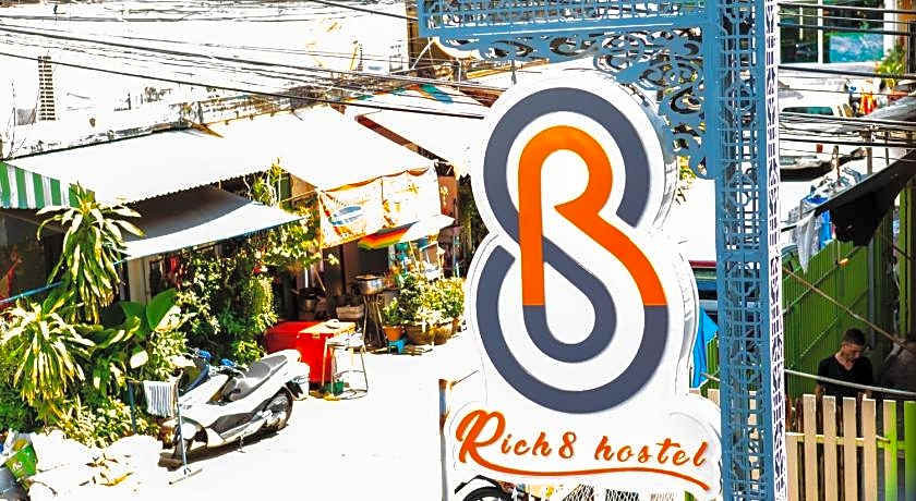 Rich8 Hostel