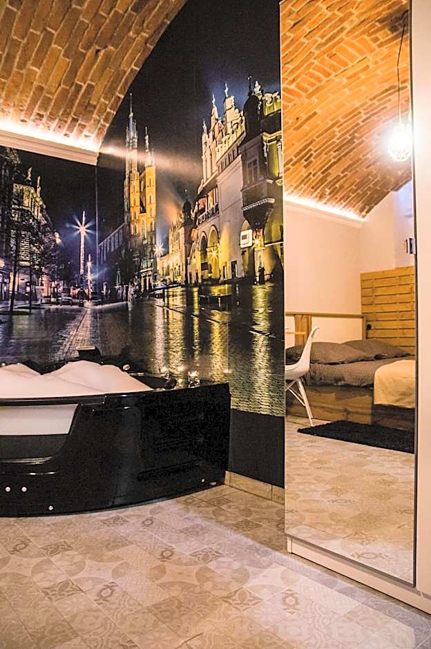 UNDERGROUND Jacuzzi Rooms