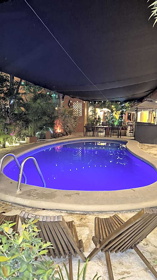 El Zaguán Colonial by GuruHotel