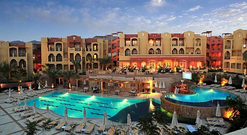 Marina Plaza Tala Bay
