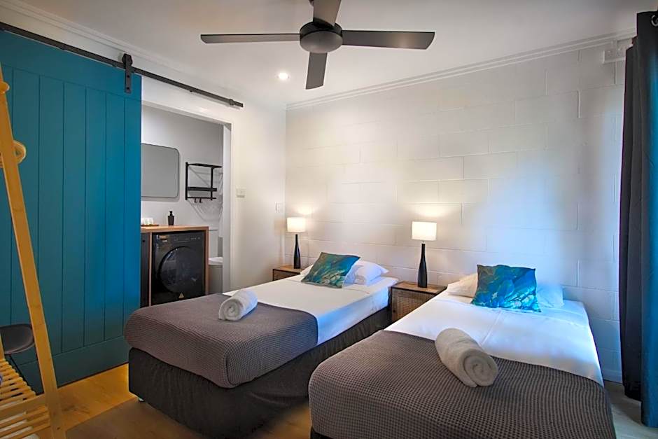 The Palms At Palm Cove